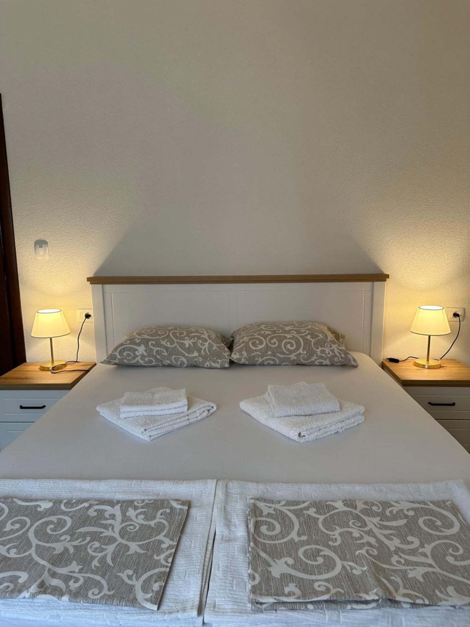 Sunny Apartment Котор Екстер'єр фото
